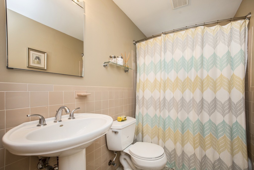 9 Town Line Road Burlington, MA 01803 - Photo 24 of 30