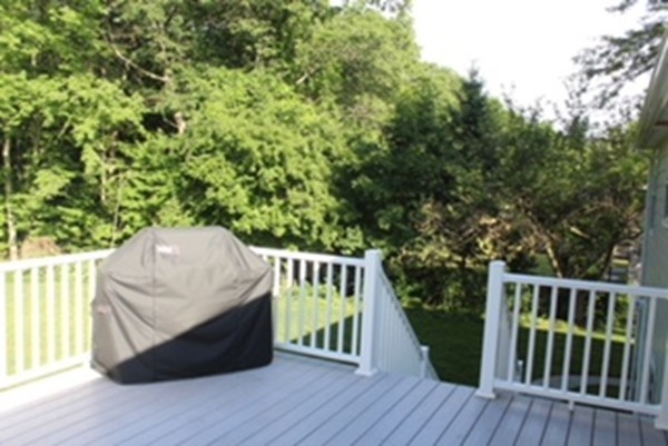 9 Town Line Road Burlington, MA 01803 - Photo 28 of 30