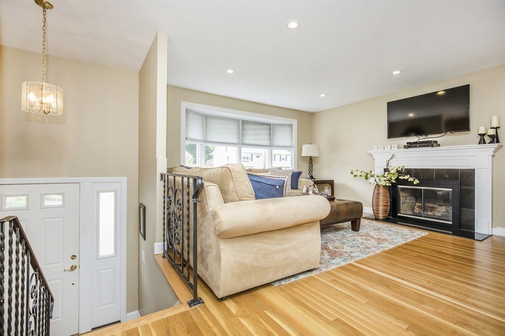 9 Town Line Road Burlington, MA 01803 - Photo 10 of 30