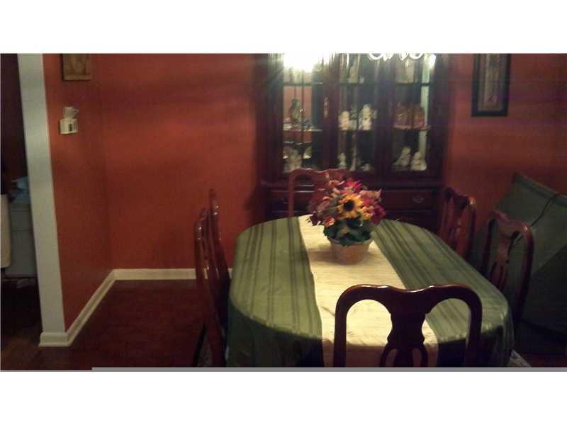 8260 Post Road Allison Park, PA 15101 - Photo 6 of 19 Dining Room.
