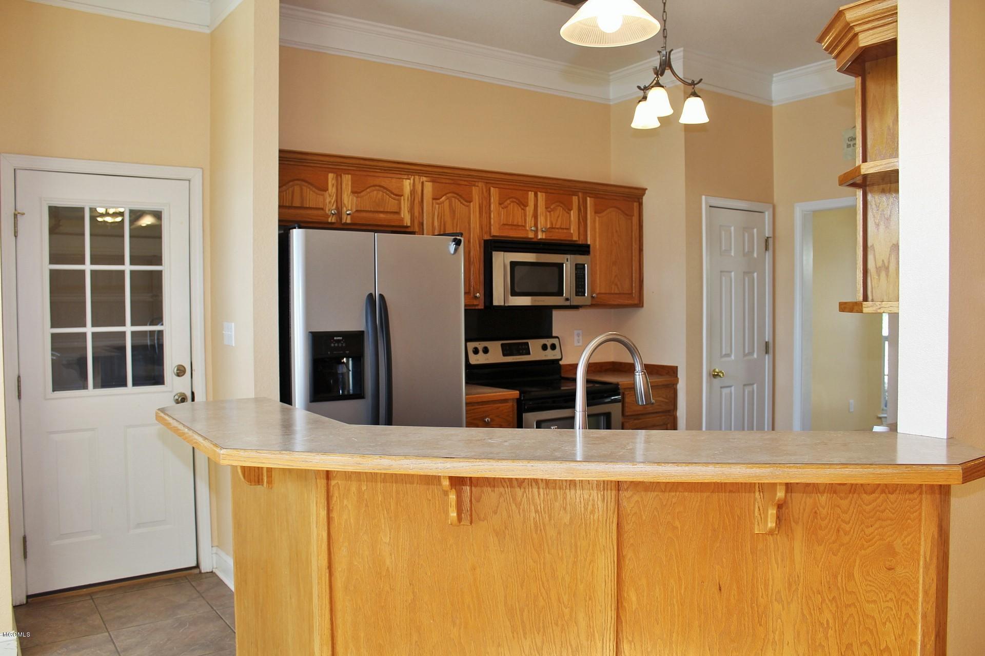 17928 Rayford Shumock Road Moss Point, MS 39562 - Photo 10 of 33 10-Kitchen