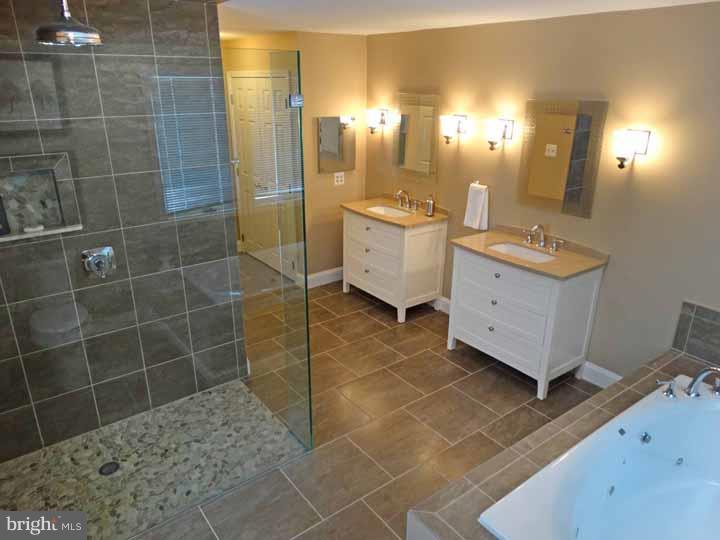5941 Corrigan Road Doylestown, PA 18902 - Photo 14 of 24 Gallery Image 14