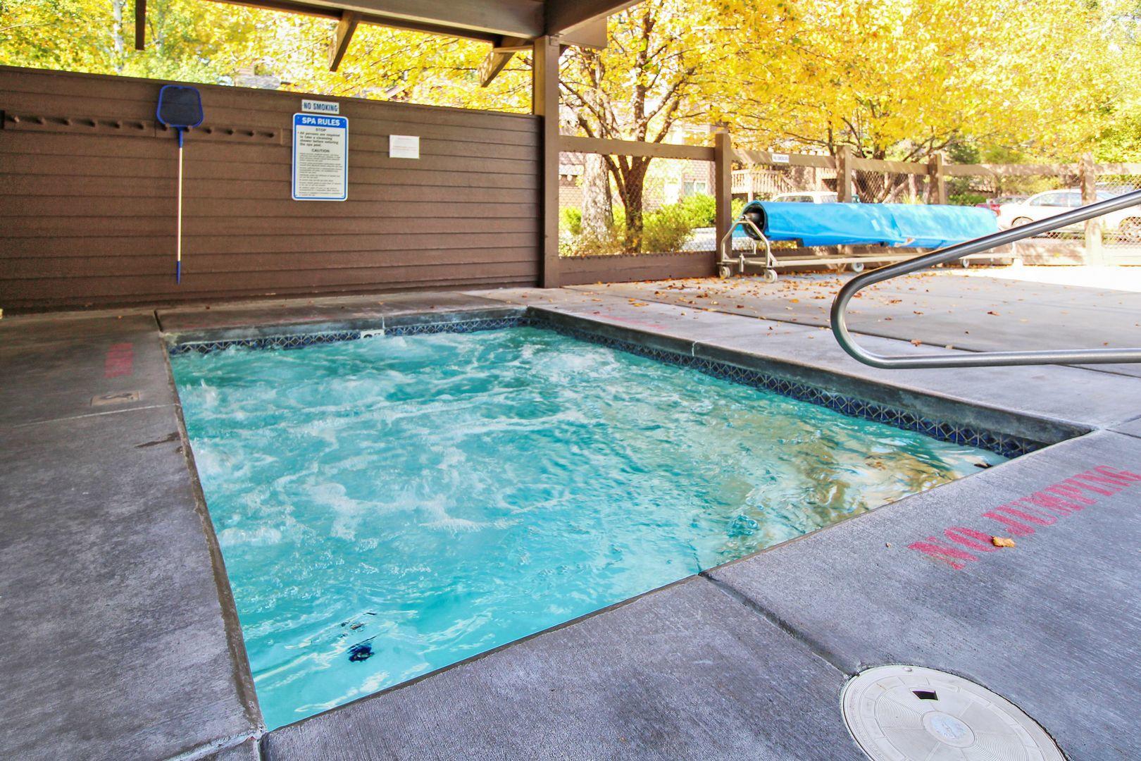 57321 Beaver Ridge Loop, Unit 1 Sunriver, OR 97707 - Photo 20 of 28 r1 hot tub