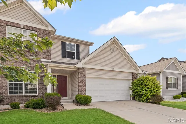 $323,000 | 1909 Plantation Lane, Belleville, IL 62220