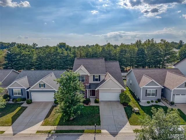 $323,000 | 1909 Plantation Lane, Belleville, IL 62220