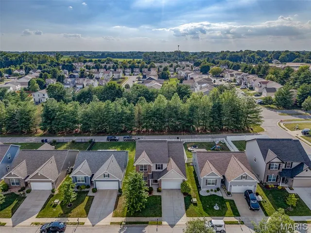 $323,000 | 1909 Plantation Lane, Belleville, IL 62220