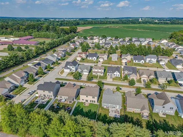 $323,000 | 1909 Plantation Lane, Belleville, IL 62220