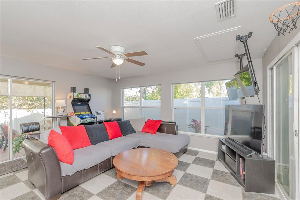 2320 Citrus Hill Road Palm Harbor, FL 34683 - Photo 11 of 35