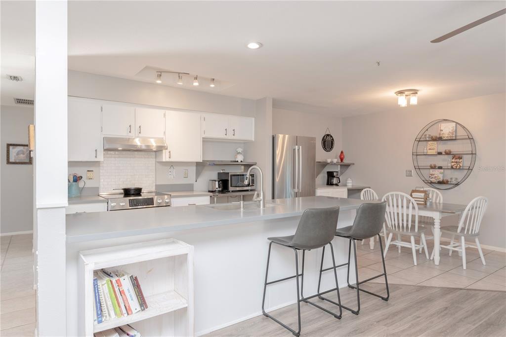 2320 Citrus Hill Road Palm Harbor, FL 34683 - Photo 6 of 35