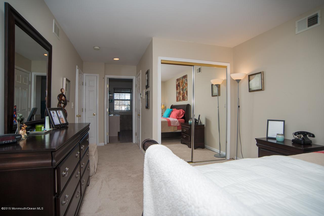 139 3rd Street, Unit 3 Keyport, NJ 07735 - Photo 10 of 16 Master bedroom
