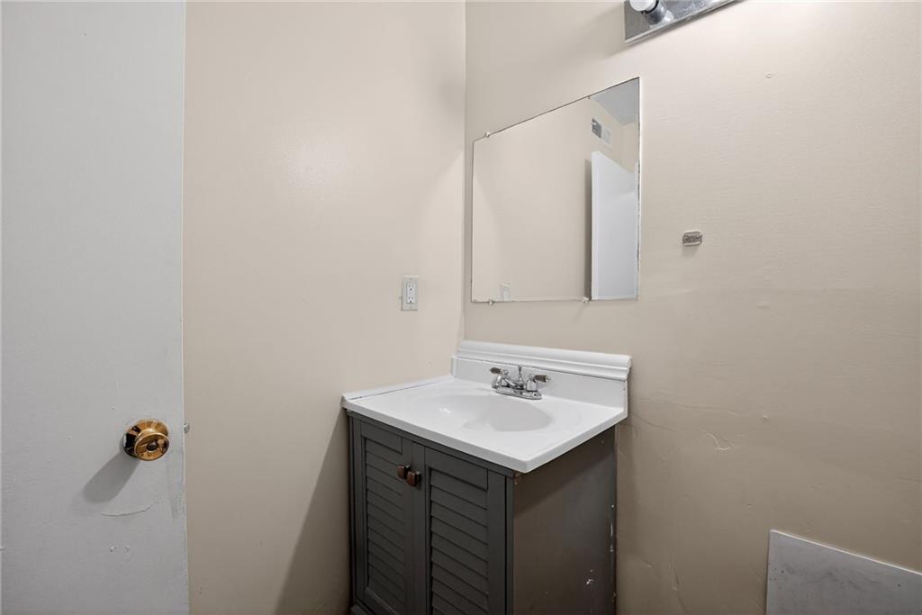 6071 Regent Manor Lithonia, GA 30058 - Photo 15 of 20