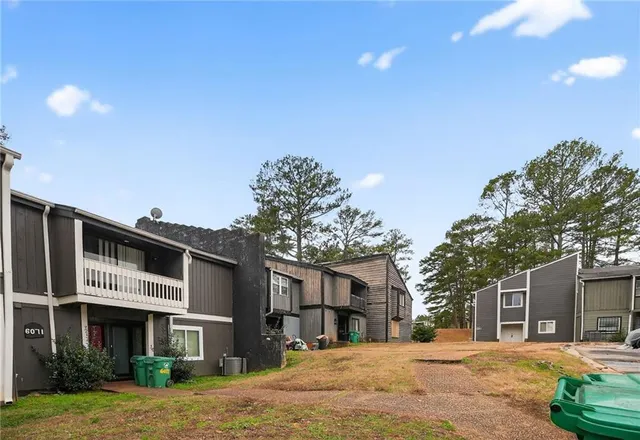 $2,040 | 6071 Regent Manor, Lithonia, GA 30058