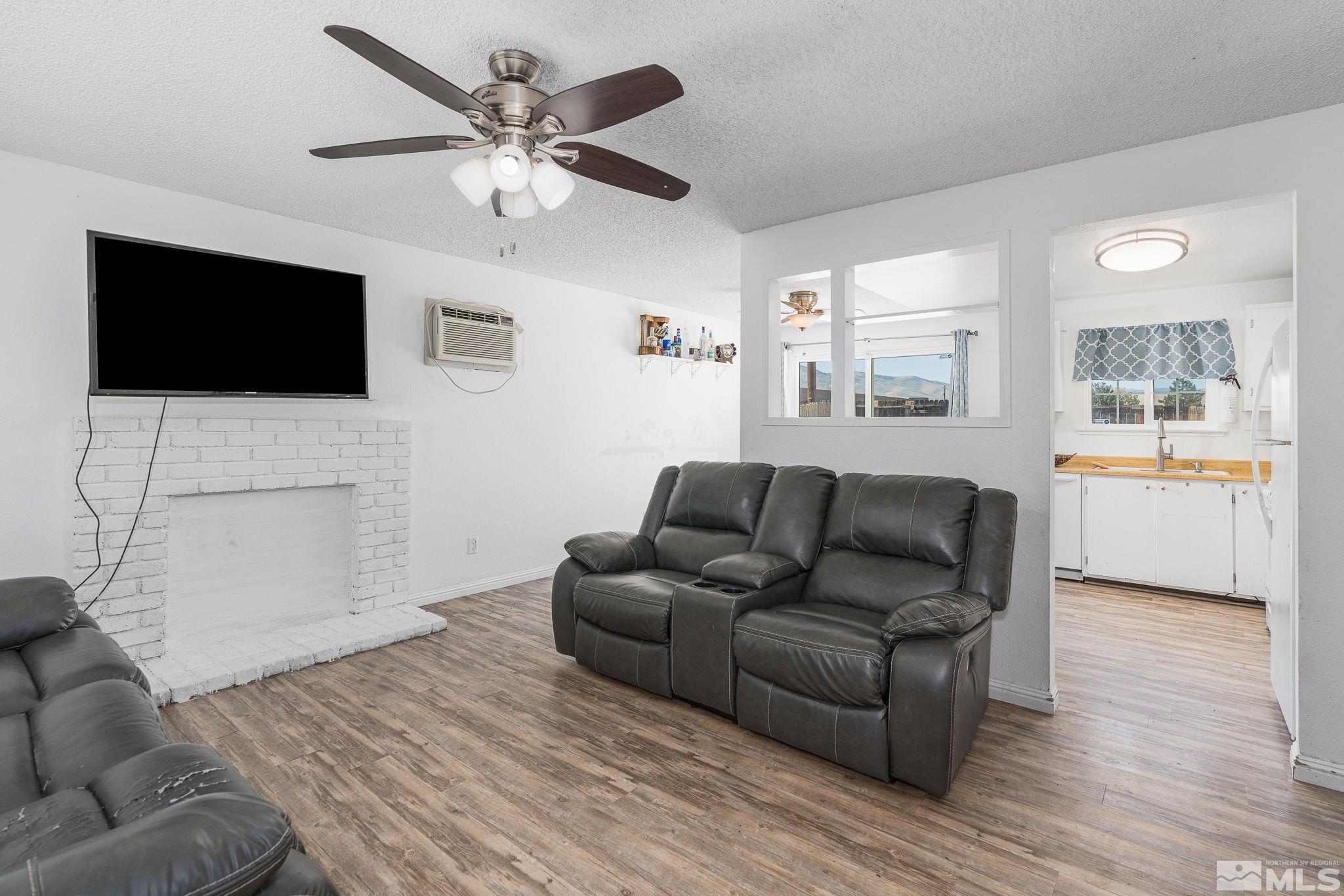 14065 Kernite Street Reno, NV 89506 - Photo 3 of 17 Photo 3