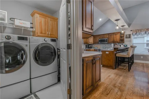 $530,000 | 2707 Southwest Arthur Drive, Lee's Summit, MO 64082