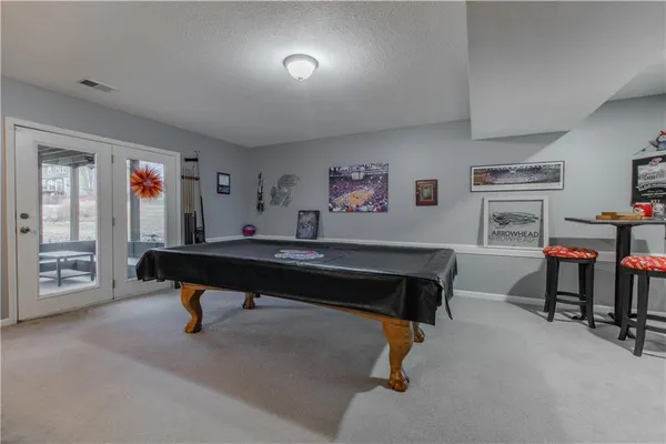 $530,000 | 2707 Southwest Arthur Drive, Lee's Summit, MO 64082