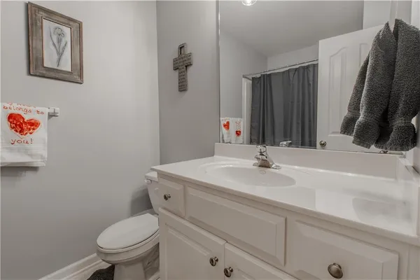 $530,000 | 2707 Southwest Arthur Drive, Lee's Summit, MO 64082