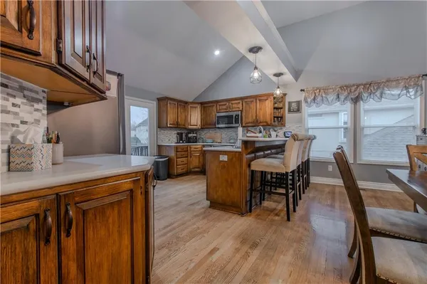 $530,000 | 2707 Southwest Arthur Drive, Lee's Summit, MO 64082