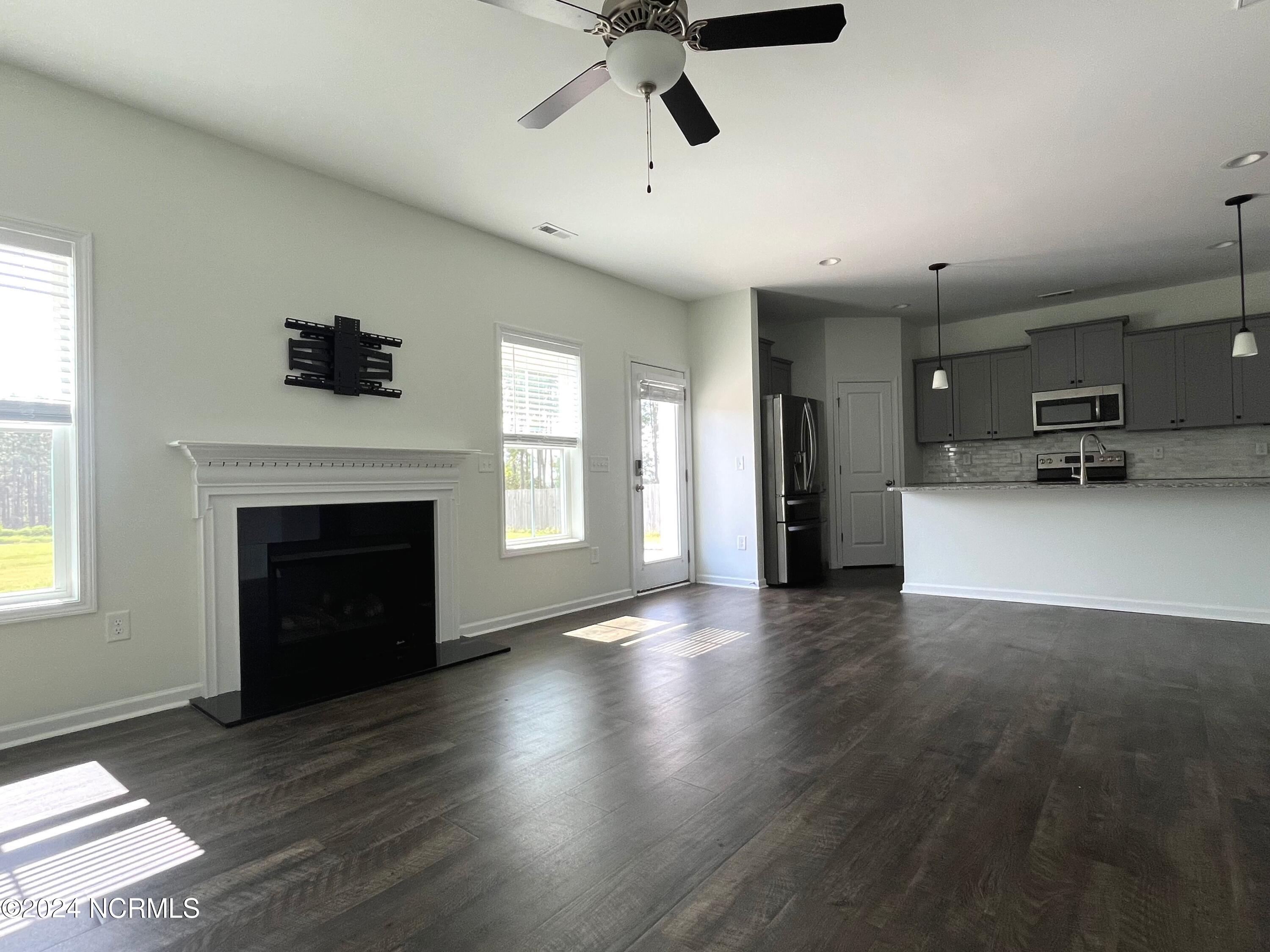 885 Carolina Road Aberdeen, NC 28315 - Photo 6 of 31
