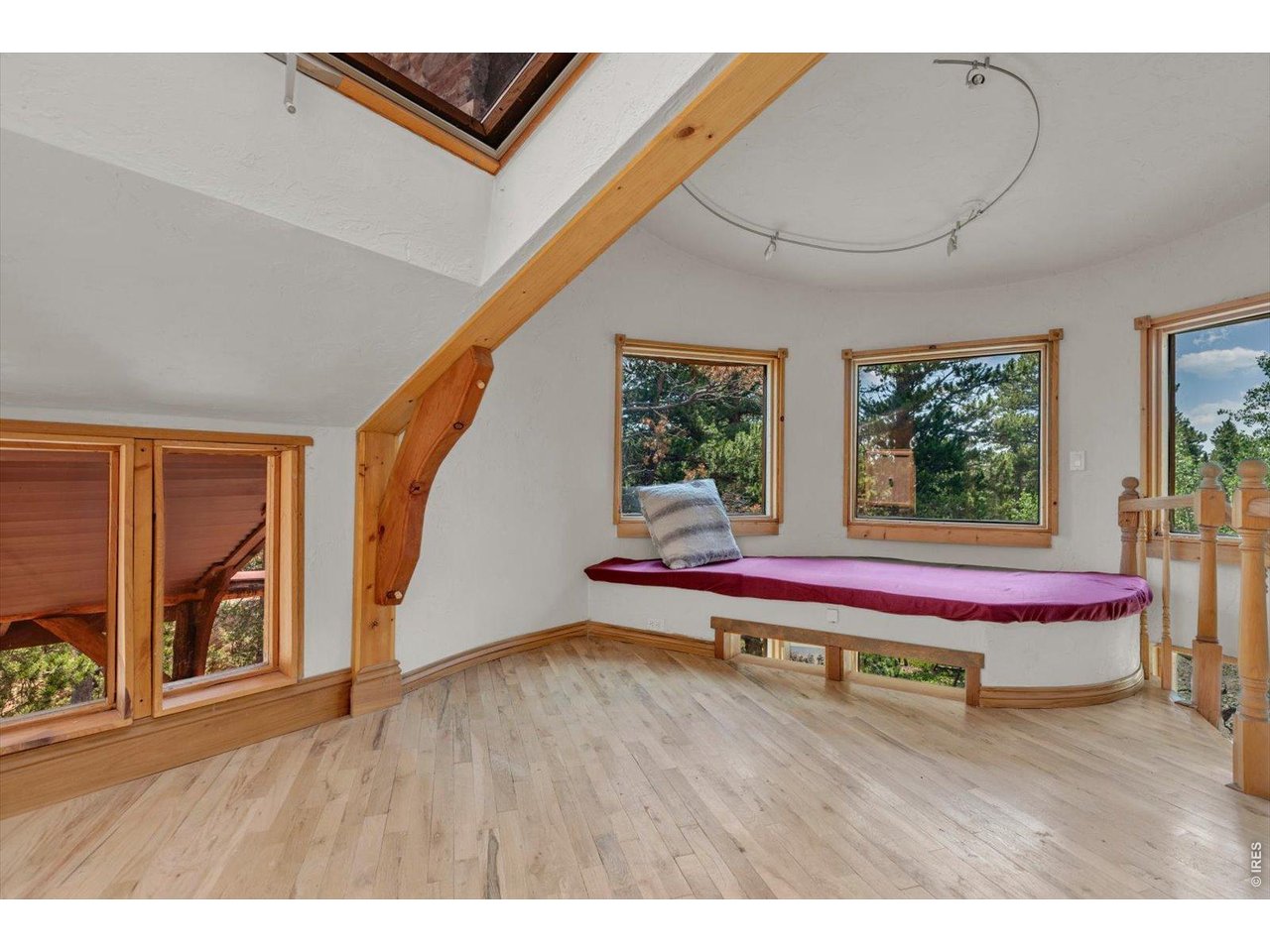 909 County Road Boulder, CO 80302 - Photo 28 of 45 Upstairs studio