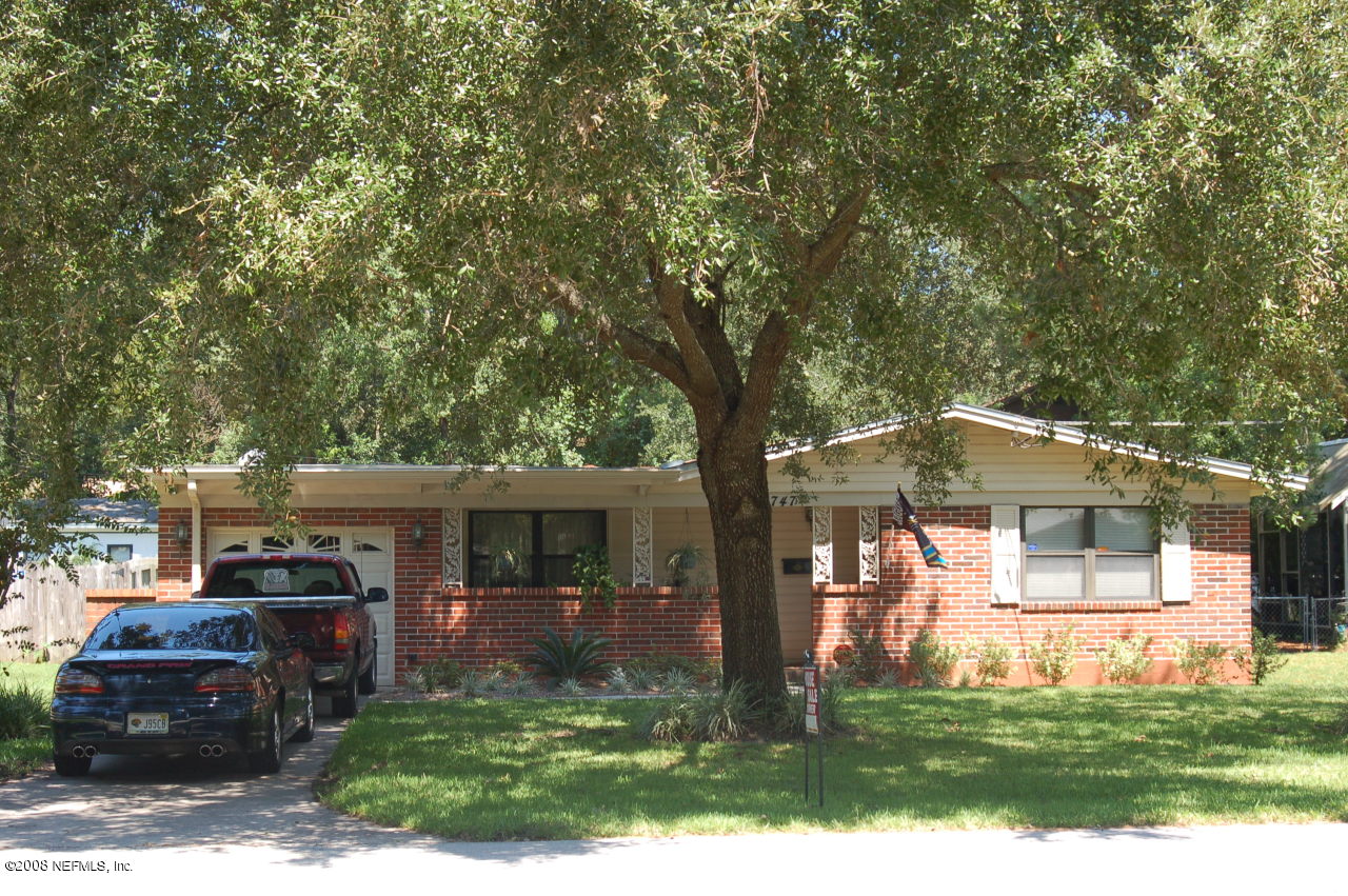 5747 Hickson Road Jacksonville, FL 32216 - Photo 3 of 11 front 2