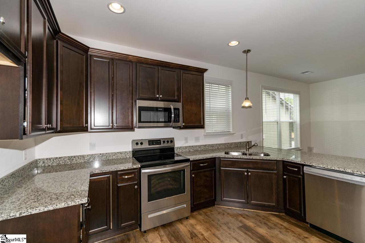 217 Everard Lane Greer, SC 29650 - Photo 4 of 22 Gallery Image 4