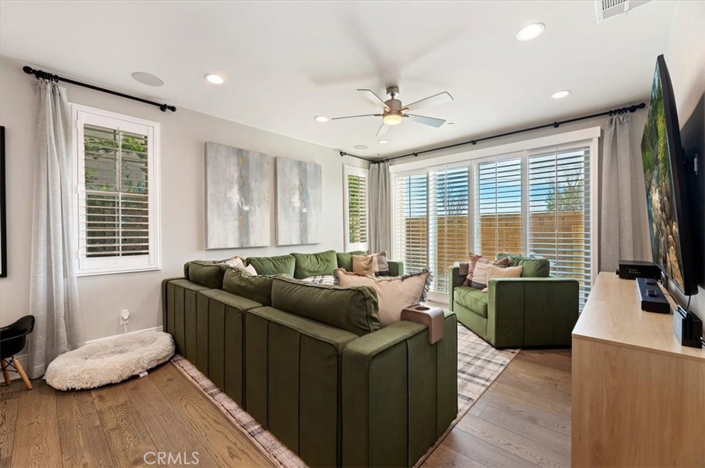 15783 Ralph Lane Fontana, CA 92336 - Photo 12 of 44 Family Room