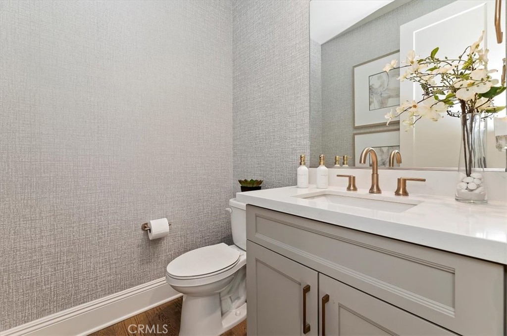 15783 Ralph Lane Fontana, CA 92336 - Photo 14 of 44 1/2 Bath