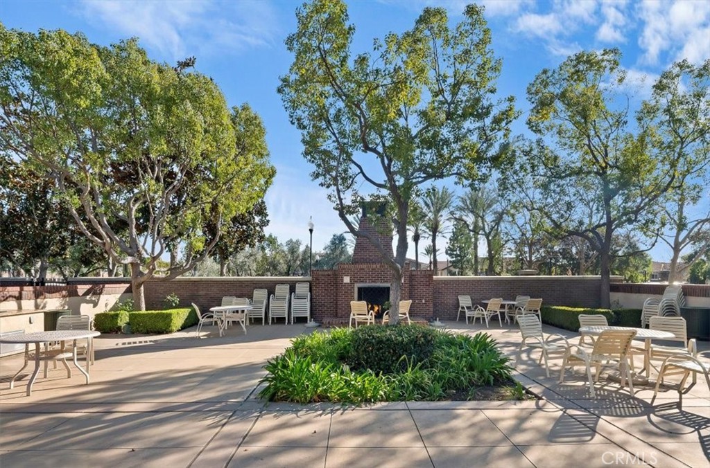 15783 Ralph Lane Fontana, CA 92336 - Photo 37 of 44 Firepit Area