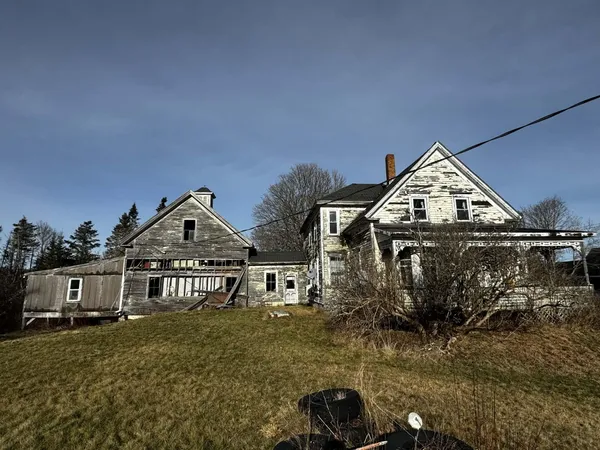 $60,000 | 16 Island Street, Jonesport, ME 04649