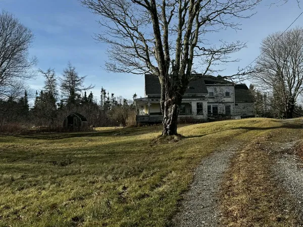 $60,000 | 16 Island Street, Jonesport, ME 04649