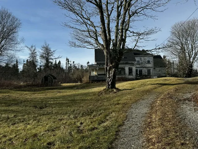 $60,000 | 16 Island Street, Jonesport, ME 04649