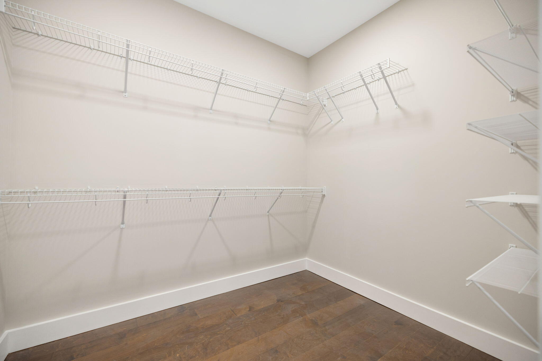 865 Dry Fork Road Danville, KY 40422 - Photo 22 of 39 Primary Bedroom Closet