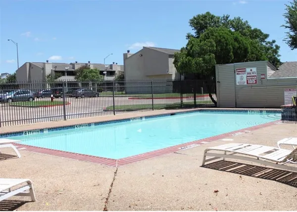 $1,200 | 1900 Dartmouth Street, Unit G4, College Station, TX 77840