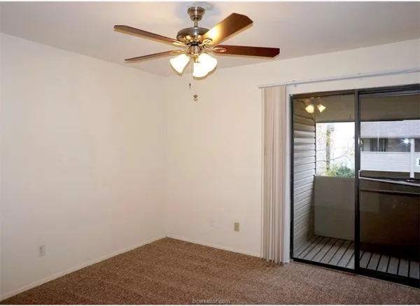 $1,200 | 1900 Dartmouth Street, Unit G4, College Station, TX 77840