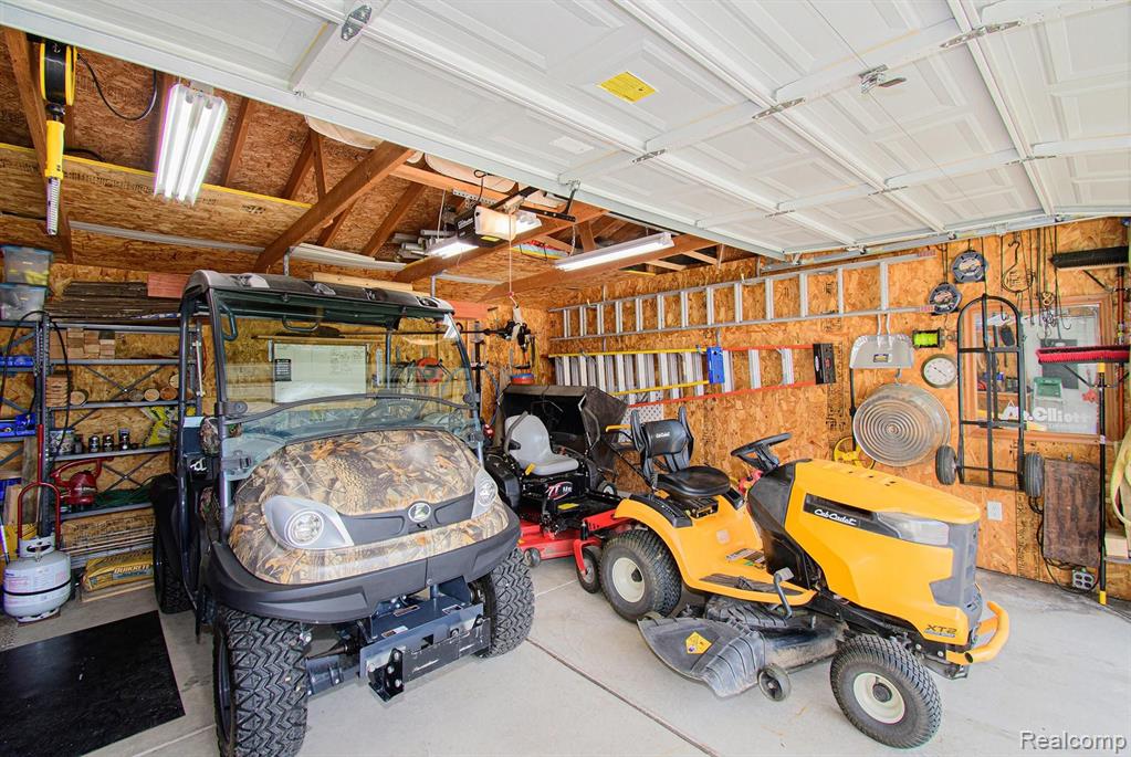 1375 McKail Road Leonard, MI 48367 - Photo 26 of 47