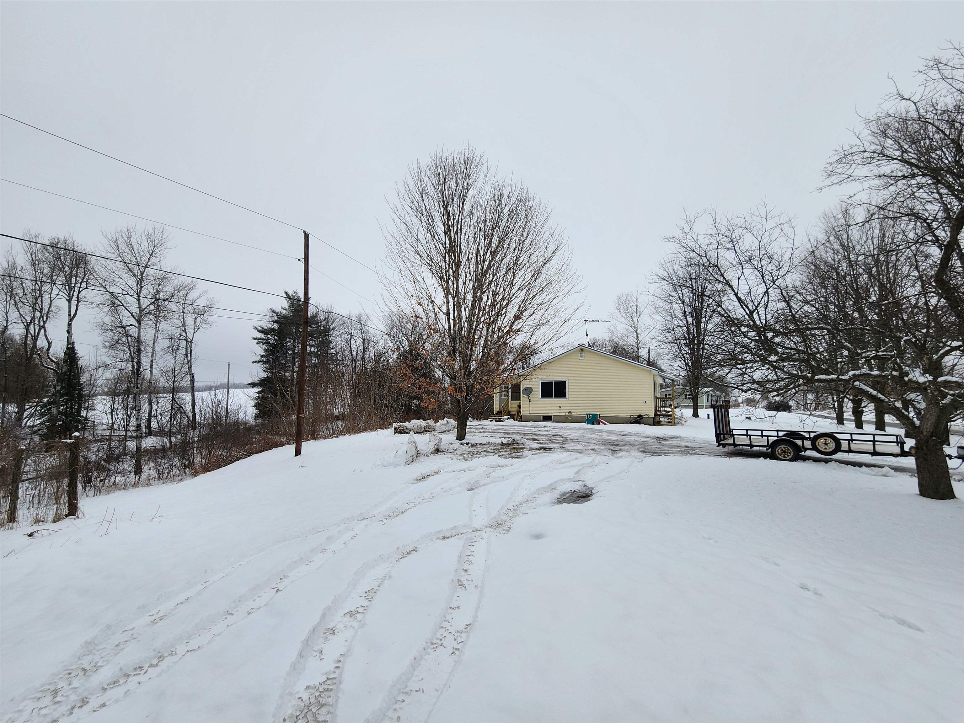 1802 Darling Hill Road Derby, VT 05855 - Photo 4 of 22 Gallery Image 4