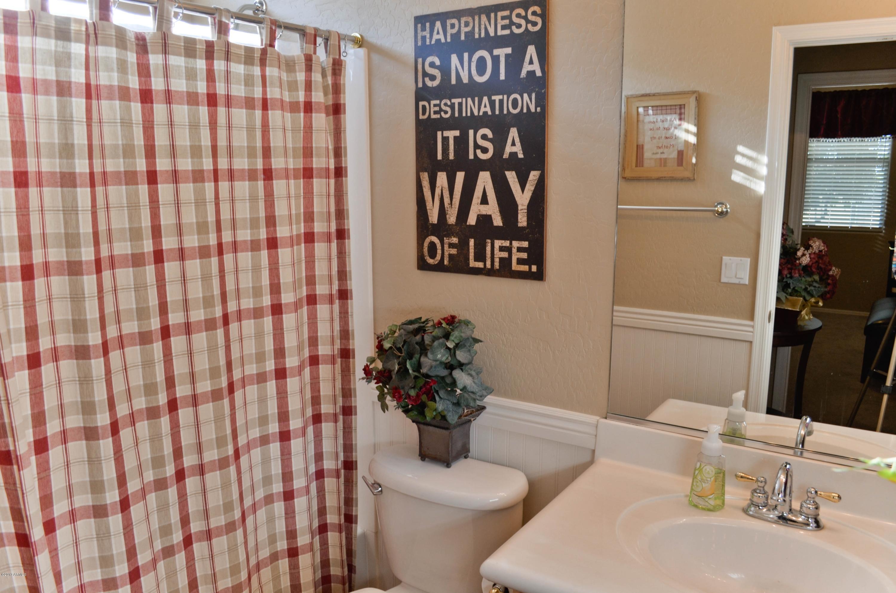3218 West Sentinel Rock Road Phoenix, AZ 85086 - Photo 15 of 34 Downstairs Full Bath