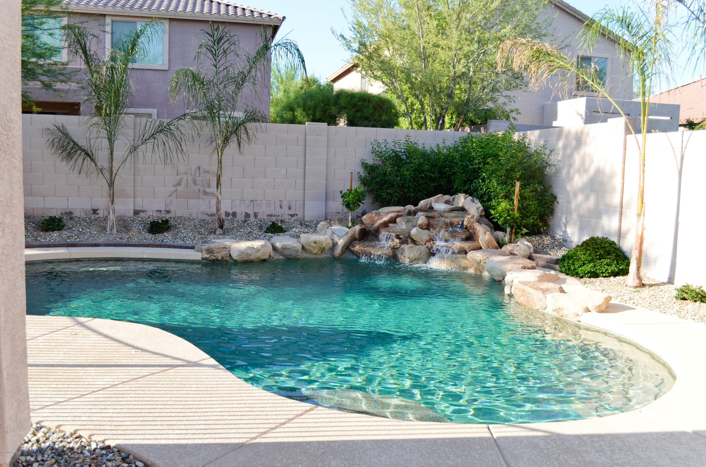 3218 West Sentinel Rock Road Phoenix, AZ 85086 - Photo 30 of 34 Sparkling Pool