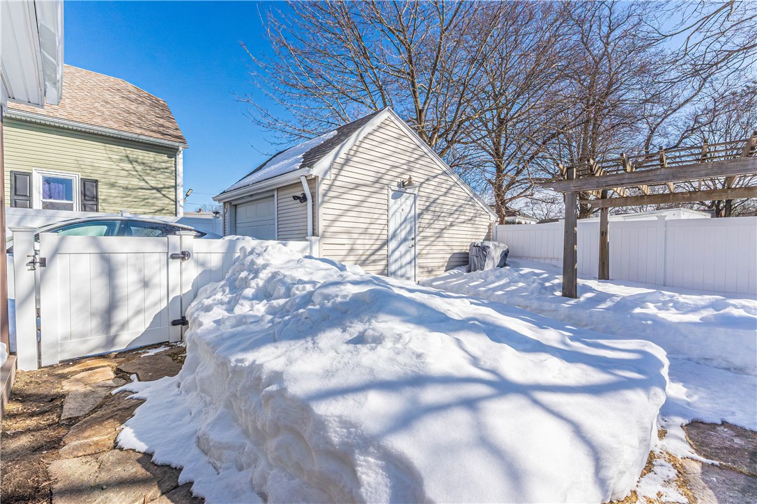 671 Benefit Street Pawtucket, RI 02861 - Photo 30 of 32