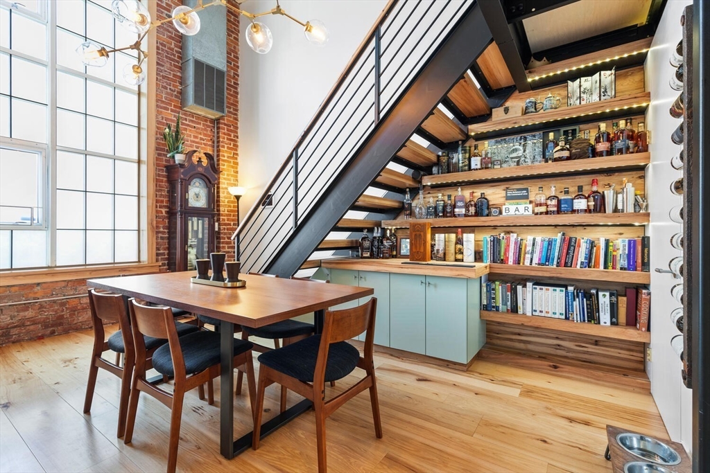 225 Bent Street, Unit 6, Cambridge, MA 02141 Compass