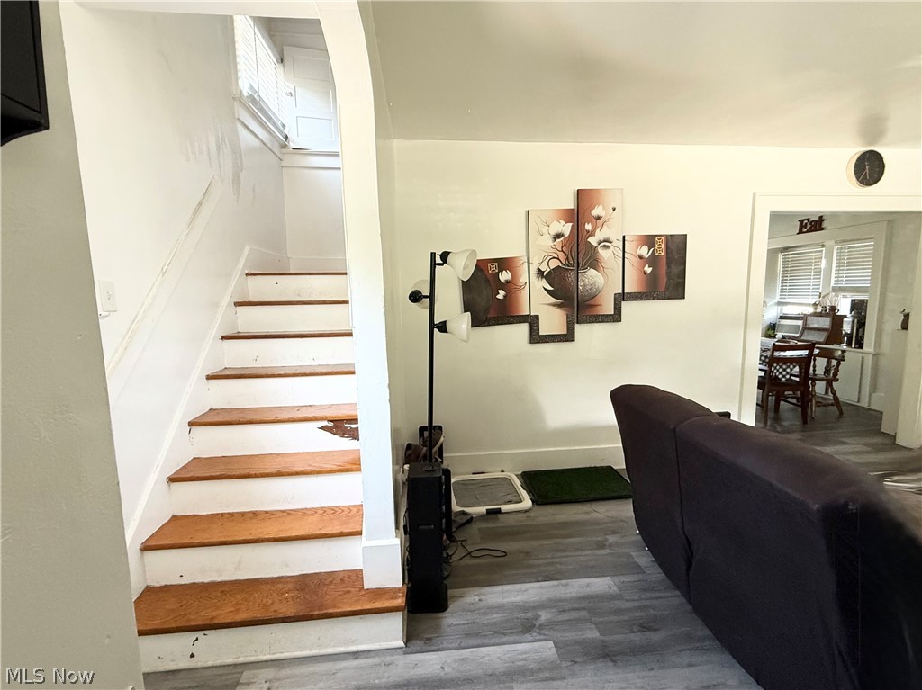 869 Berwin Street Akron, OH 44310 - Photo 12 of 16 Stairway view to upper level