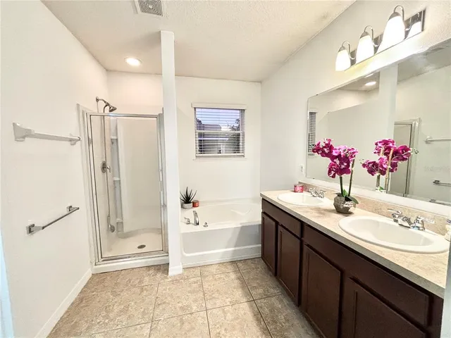 $319,999 | 3025 Patterson Groves Drive, Haines City, FL 33844