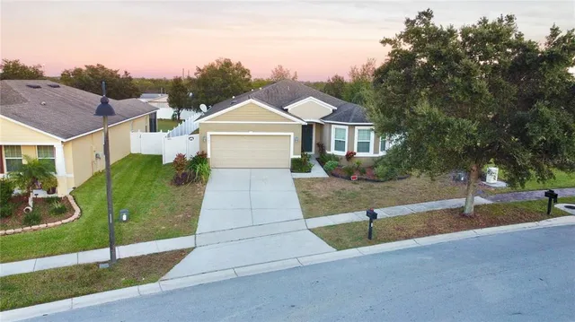 $319,999 | 3025 Patterson Groves Drive, Haines City, FL 33844