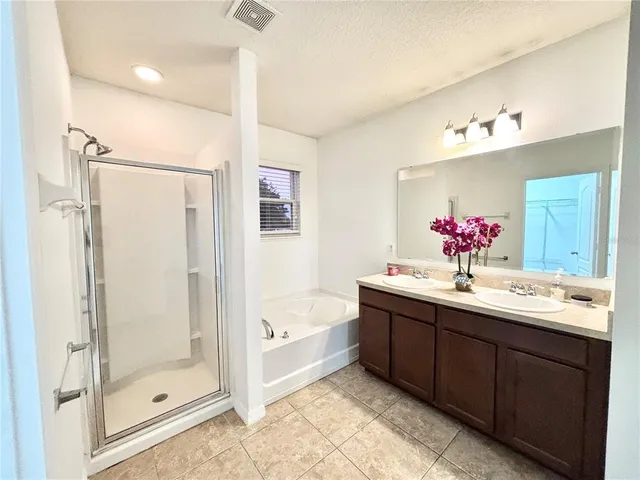 $319,999 | 3025 Patterson Groves Drive, Haines City, FL 33844