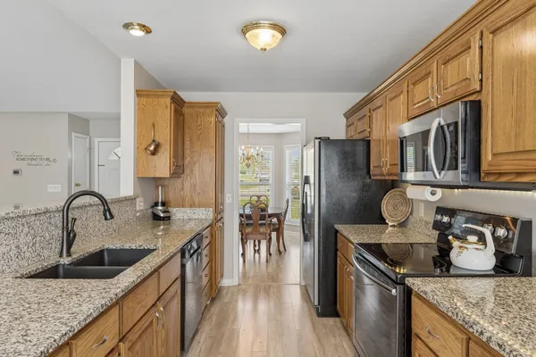 $444,900 | 3011 Candlelite Drive, Spring Hill, TN 37174