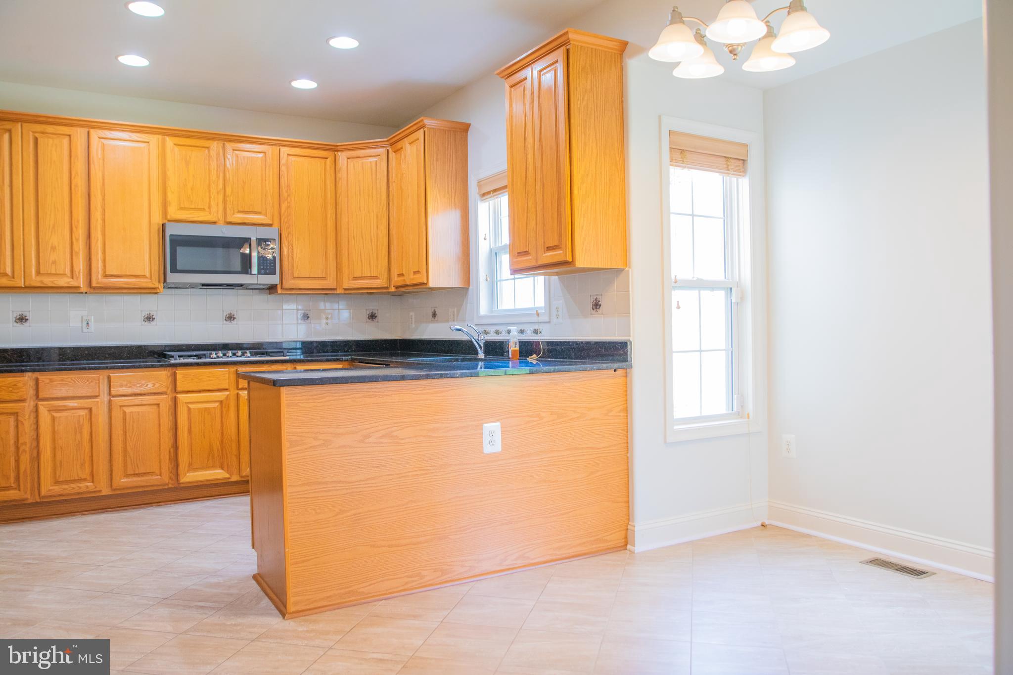 8565 Bauer Circle Springfield, VA 22152 - Photo 4 of 51