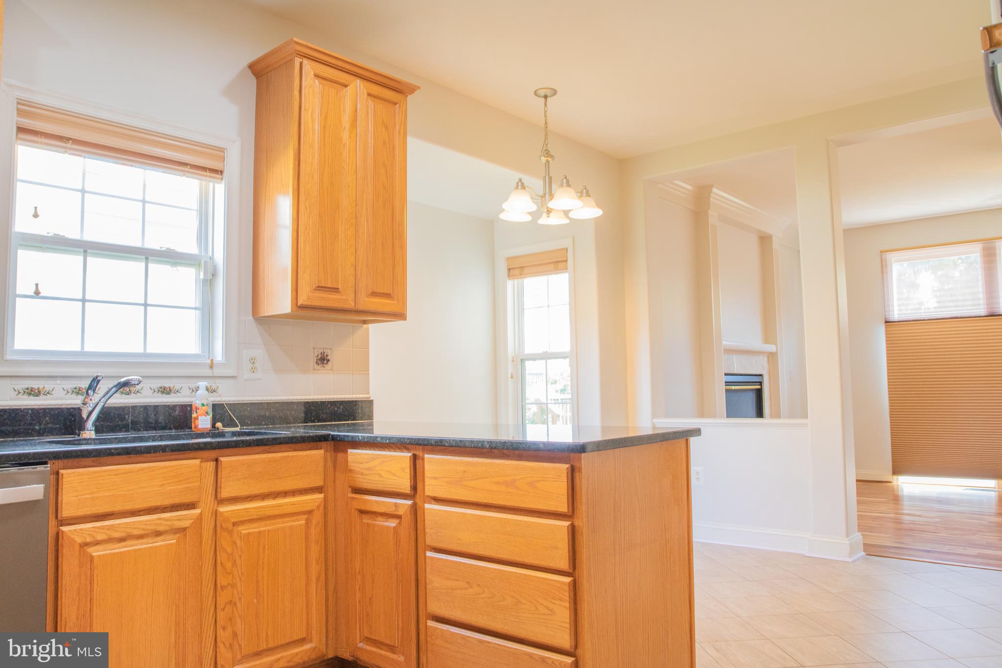 8565 Bauer Circle Springfield, VA 22152 - Photo 5 of 51