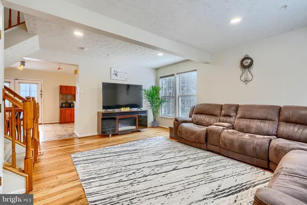 $2,750 | 10 Bluestem Court, Owings Mills, MD 21117