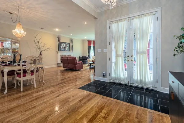 $825,000 | 100 Founders Lane, Memphis, TN 38103