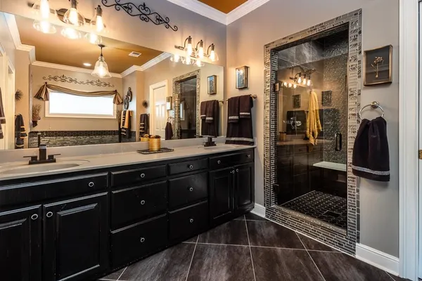 $825,000 | 100 Founders Lane, Memphis, TN 38103